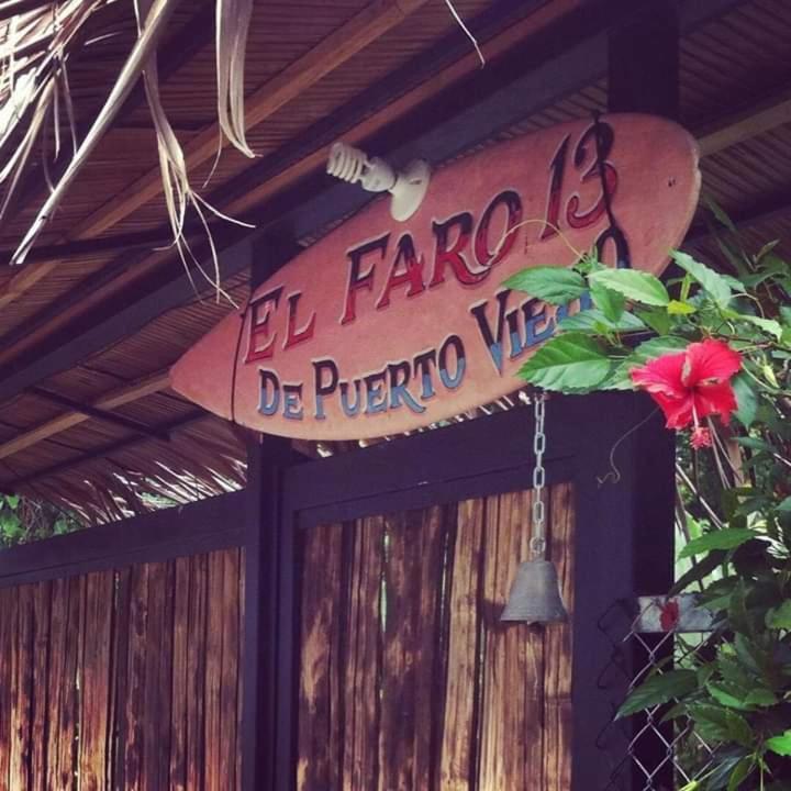 Готель El Faro 13 De Puerto Viejo Puerto Viejo de Talamanca Екстер'єр фото